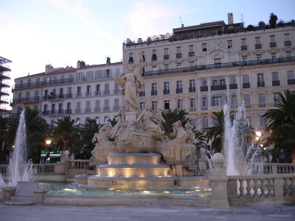 Hôtel Amirauté Tolón Exterior foto